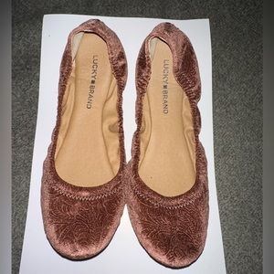 Lucky velvet flats. Women’s 9